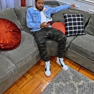 Meet your Posher, Eric